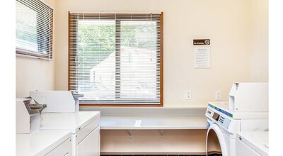 602 Van Dorn St in Polk City, IA - Building Photo - Building Photo