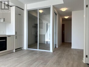 1 Kyle Lowry Rd in Toronto, ON - Building Photo - Building Photo