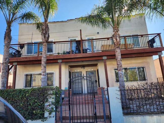 1344 Bronson Ave