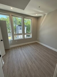 2220 N Franklin St, Unit B photo'