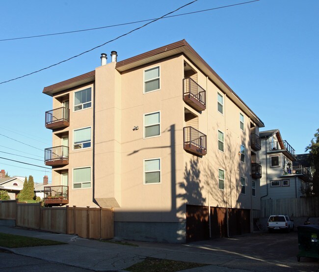 1201 N 44th St in Seattle, WA - Building Photo - Building Photo