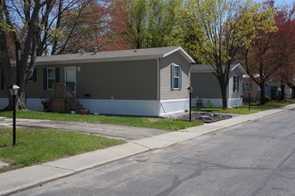 Byrne Hill in Toledo, OH - Building Photo - Building Photo