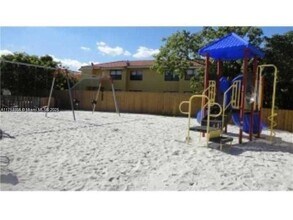 14919 SW 80th St in Miami, FL - Building Photo - Building Photo