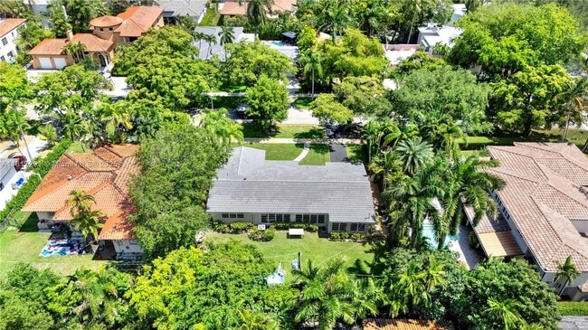535 Palermo Ave in Coral Gables, FL - Building Photo - Building Photo