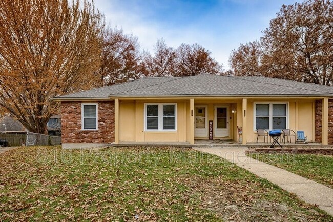 property at 11125-11127 E 84th Terrace