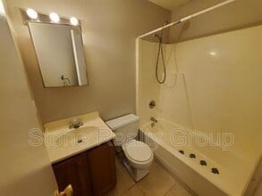 2462 E Clayton Dr in Terre Haute, IN - Building Photo - Building Photo