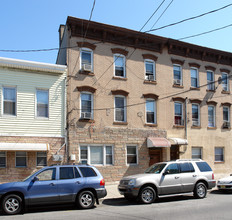 388 Palisade Ave in Jersey City, NJ - Building Photo - Building Photo