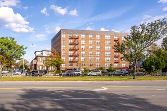 2373 Ocean Pky in Brooklyn, NY - Building Photo - Building Photo