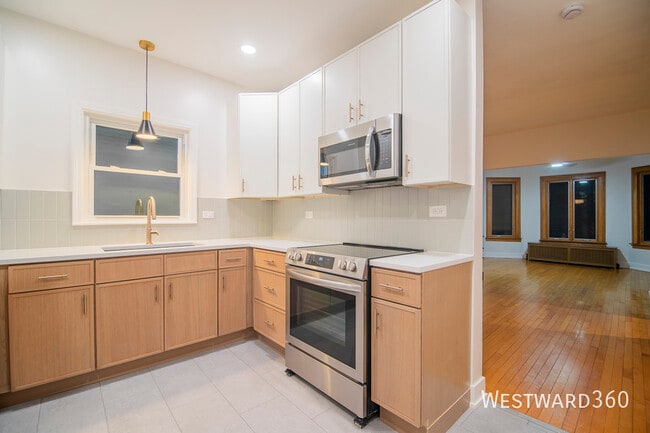 4037 N Hamlin Ave in Chicago, IL - Building Photo - Building Photo