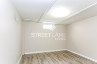 654 Hillsdale Dr photo'