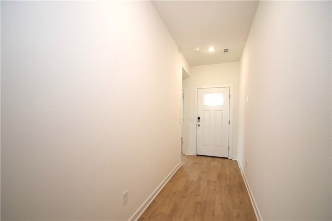 572 Colorado St in Farmington, AR - Building Photo - Building Photo