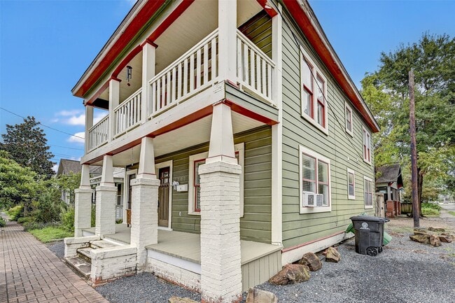 property at 2202 Kane St