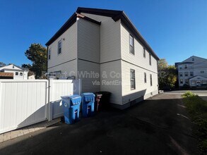 19 Pulaski St in New Britain, CT - Building Photo - Building Photo