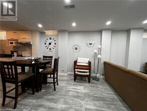3310 Ruth Fertel Dr in Mississauga, ON - Building Photo - Building Photo