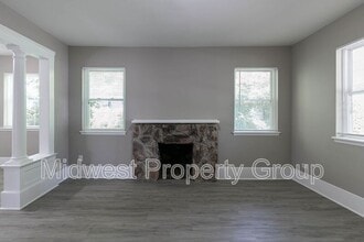 510 W Cherry St in Troy, MO - Building Photo - Building Photo