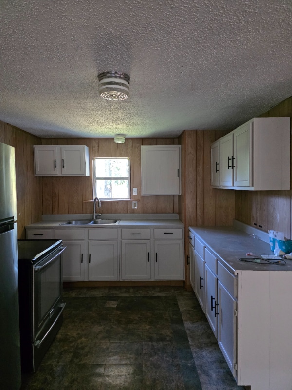 201 Pine Bend Ct in Cleveland, TX - Building Photo - Building Photo