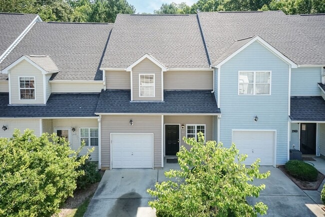 295 Plaza Dr in Chapel Hill, NC - Building Photo - Building Photo