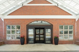 200 Fountain in New Haven, CT - Foto de edificio - Building Photo