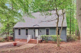 4500 Heritage Woods Ln in Midlothian, VA - Building Photo
