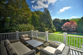 420 Main St in Amagansett, NY - Building Photo - Building Photo