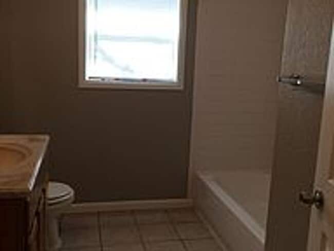 PRE-LEASE AUG 2026! Charming 2 Bed Cottage