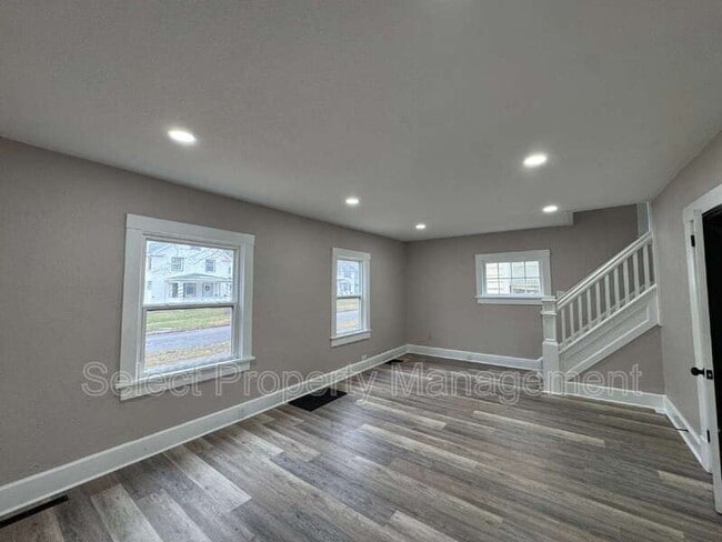 2927 Hoagland Ave in Fort Wayne, IN - Building Photo - Building Photo