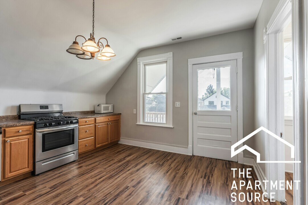 2834 W Dickens Ave in Chicago, IL - Building Photo