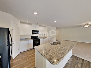 3013 Wingadee Dr in Inman, SC - Building Photo - Building Photo