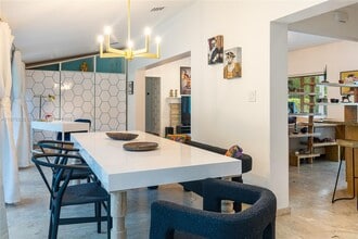 11403 NE 8th Ave in Biscayne Park, FL - Building Photo - Building Photo