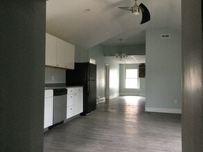 277 Spruce St, Unit #277 Spruce in Morgantown, WV - Foto de edificio - Building Photo