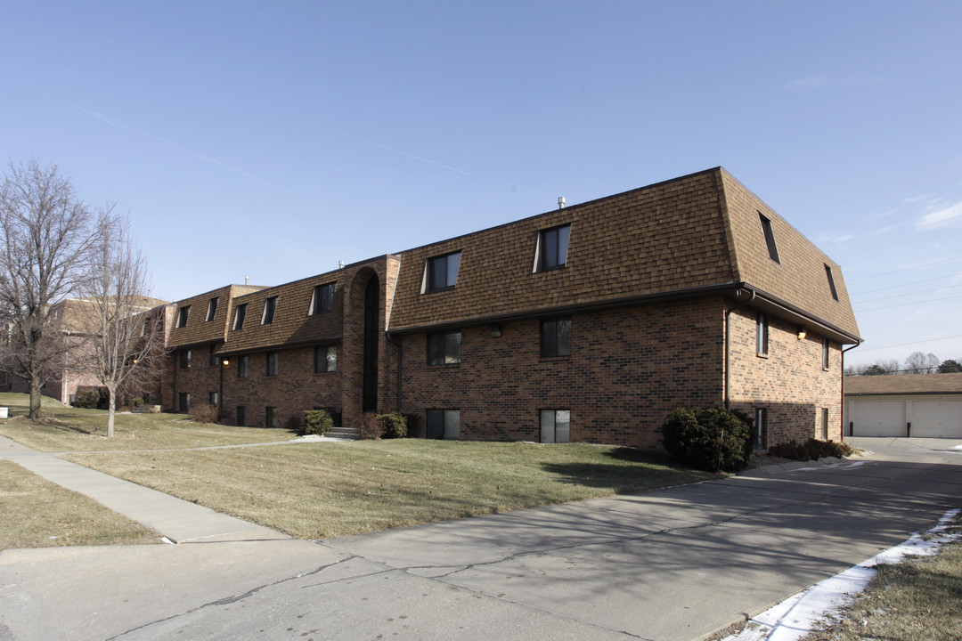 Lamplighter 1 Apartments in Omaha, NE - Building Photo