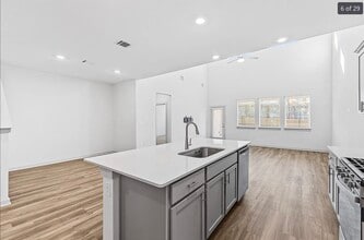 14004 Lubeck Dr in Austin, TX - Foto de edificio - Building Photo