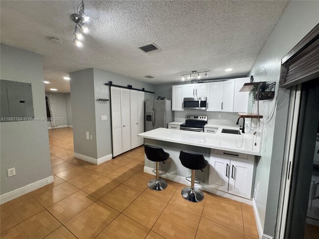 7005 NW 173rd Dr in Miami Gardens, FL - Building Photo - Building Photo