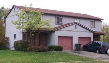 4842-4844 Tamarack Blvd in Columbus, OH - Building Photo - Building Photo