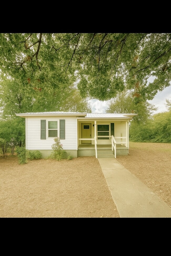 property at 5 1st St