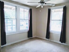 113 Lawton St, Unit 2 in San Antonio, TX - Building Photo - Building Photo