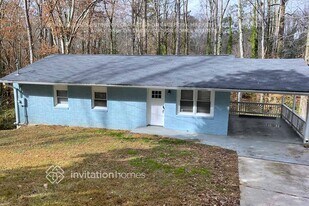 664 Indigo Ln NW in Atlanta, GA - Building Photo