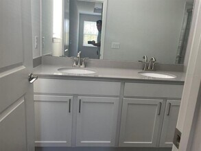 3761 NE 1st Way in Gainesville, FL - Building Photo - Building Photo