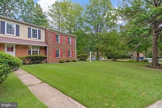 6401 Old Scotts Ct in Springfield, VA - Building Photo - Building Photo