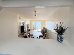 2731 NE 14th Street Cswy, Unit 924 in Pompano Beach, FL - Building Photo - Building Photo