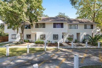 6128 SW 8th Pl in Gainesville, FL - Building Photo - Building Photo