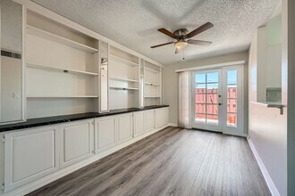 1100 Tam O Shanter in Las Vegas, NV - Building Photo - Building Photo