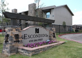 Escondido Apartments in Lubbock, TX - Building Photo