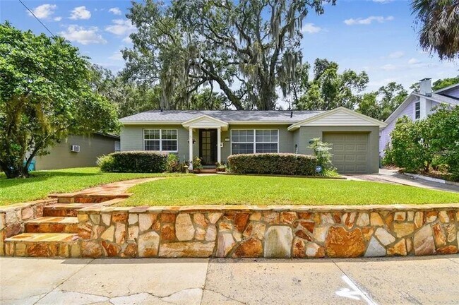 property at 1500 E Ridgewood St
