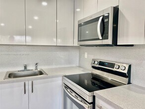 2255 SE 5th St in Pompano Beach, FL - Building Photo - Building Photo