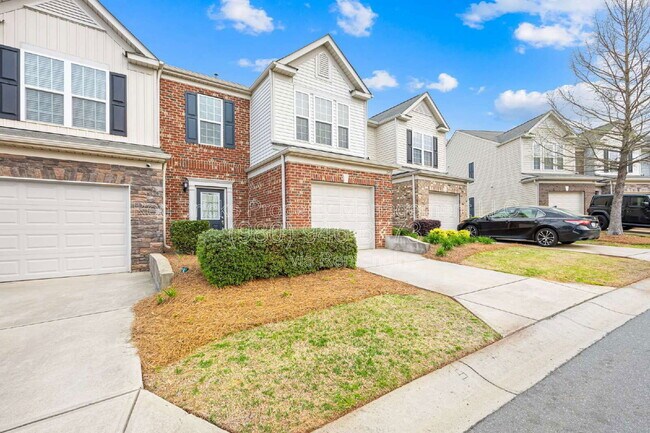 2452 Royal York Ave in Charlotte, NC - Foto de edificio - Building Photo