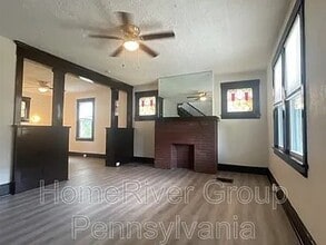 804 Romine Ave in McKeesport, PA - Foto de edificio - Building Photo