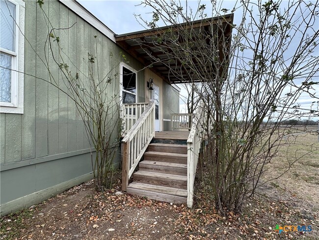 532 Post Office St in Kingsbury, TX - Building Photo - Building Photo