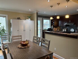 3610 Ionia St in Seaford, NY - Building Photo