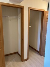 1050 Laurel Tree Ct in Troy, OH - Building Photo - Building Photo